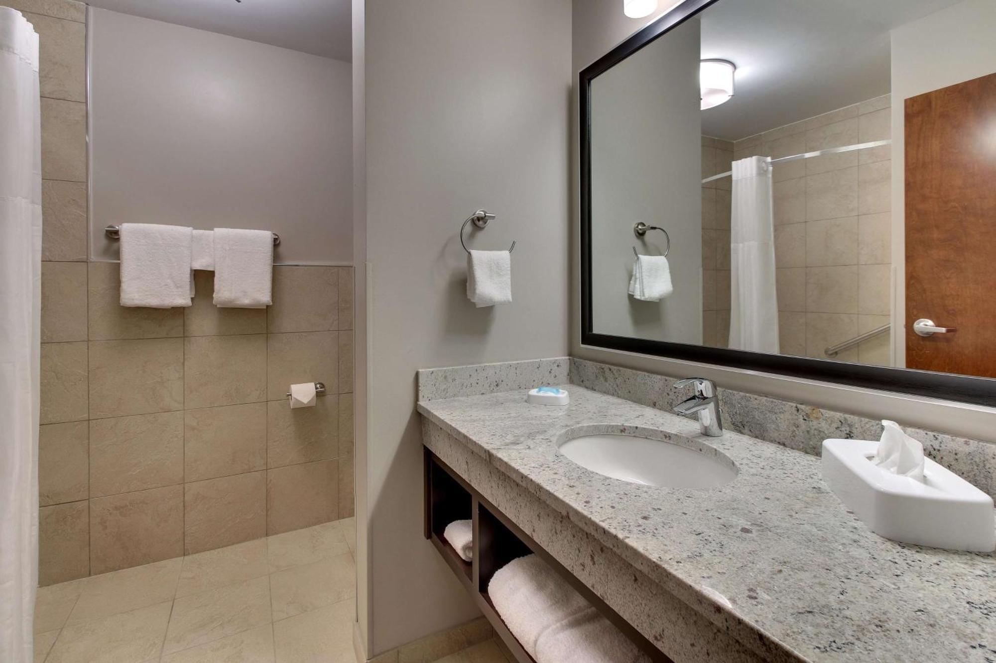 Drury Inn & Suites Columbus Polaris Exteriér fotografie
